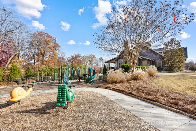 1934 Thoreau Way, York, SC 29745