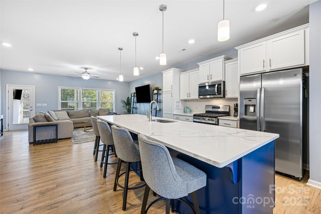 1934 Thoreau Way, York, SC 29745