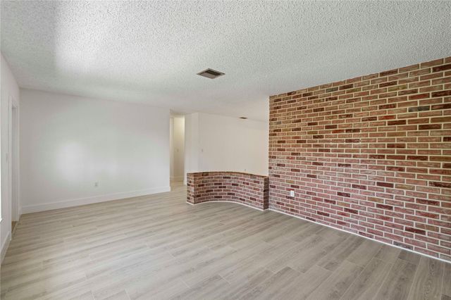 16900 SW 62nd St, Southwest Ranches, FL 33331