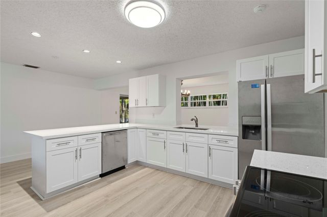 16900 SW 62nd St, Southwest Ranches, FL 33331