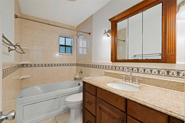 16900 SW 62nd St, Southwest Ranches, FL 33331