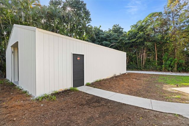 16900 SW 62nd St, Southwest Ranches, FL 33331