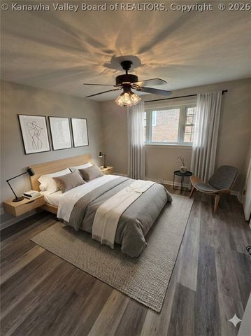 121 W Reynolds Avenue, Belle, WV 25015