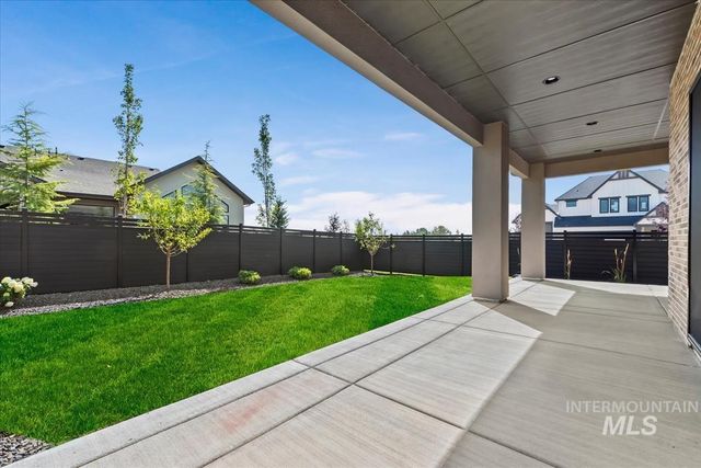 2134 N Buhrstone Ave, Eagle, ID 83616