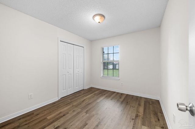 1203 Brook Bend Rd, Pensacola, FL 32506