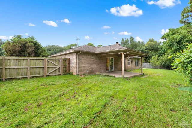 1203 Brook Bend Rd, Pensacola, FL 32506