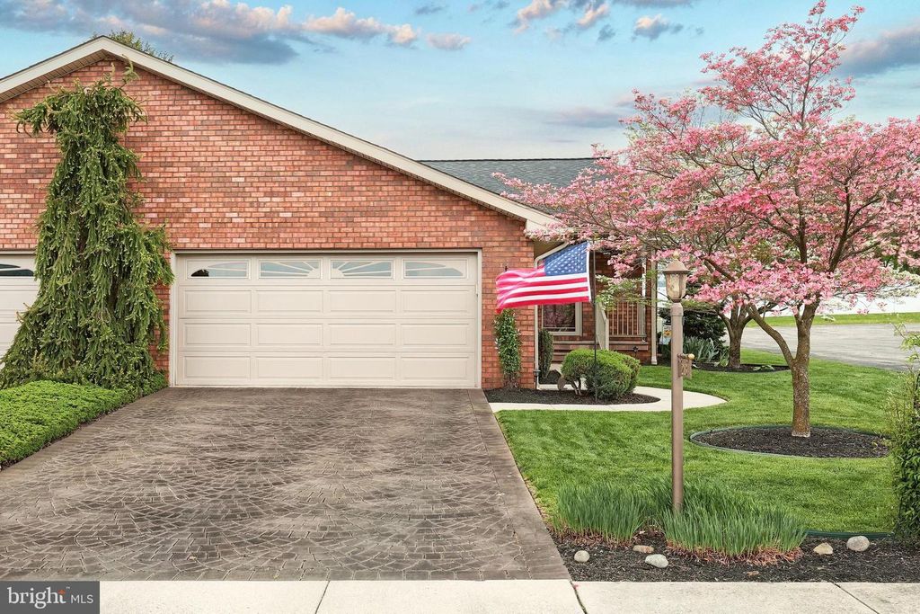213 KENNEDY COURT, Hanover, PA 17331