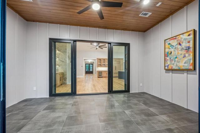 1522 Thornton Road, Houston, TX 77018