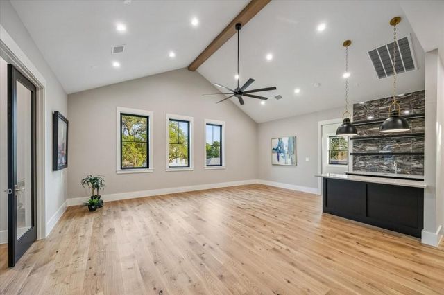 1522 Thornton Road, Houston, TX 77018