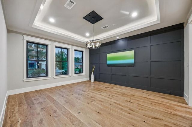 1522 Thornton Road, Houston, TX 77018