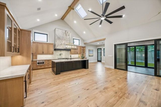 1522 Thornton Road, Houston, TX 77018