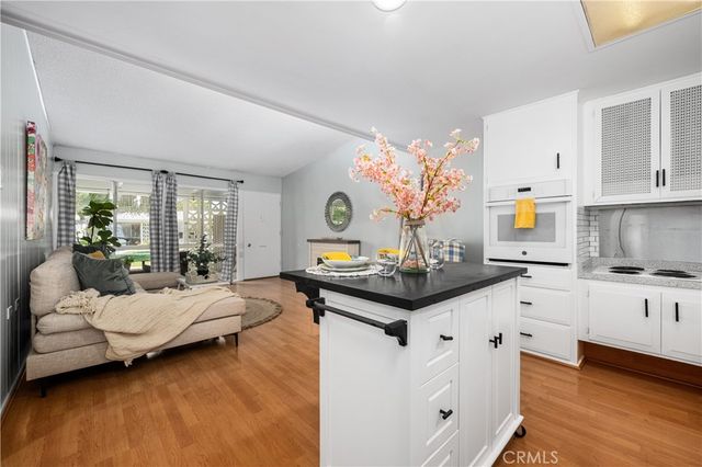 1564 Merion Way 34J, Seal Beach, CA 90740