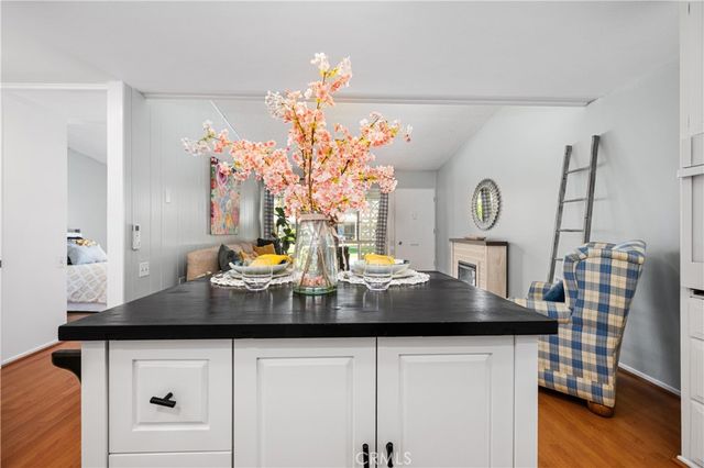 1564 Merion Way 34J, Seal Beach, CA 90740