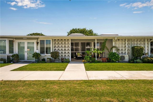 1564 Merion Way 34J, Seal Beach, CA 90740