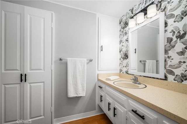 1564 Merion Way 34J, Seal Beach, CA 90740