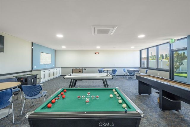 1564 Merion Way 34J, Seal Beach, CA 90740