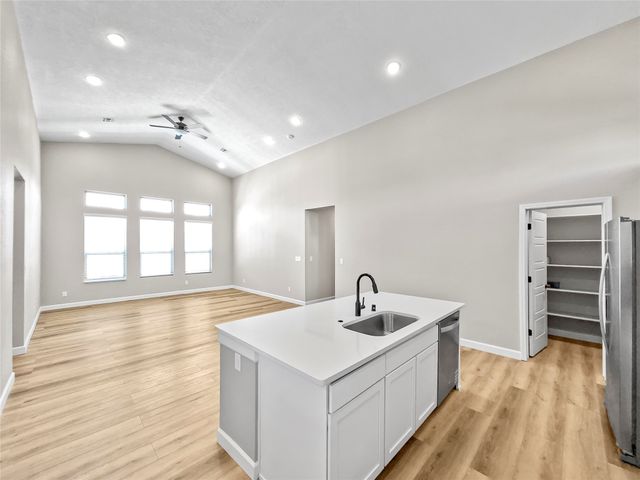 6346 Avenida Chamisa, Santa Fe, NM 87507