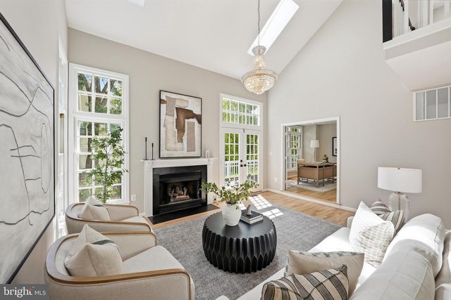 1291 LAMPLIGHTER WAY, Reston, VA 20194