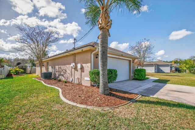 8 Zenger Ct, Palm Coast, FL 32164
