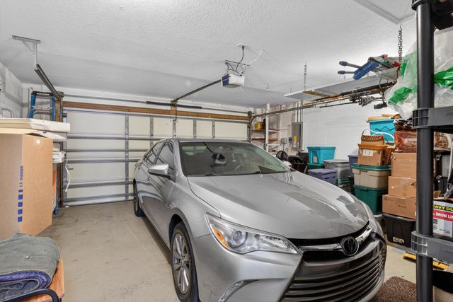 8 Zenger Ct, Palm Coast, FL 32164