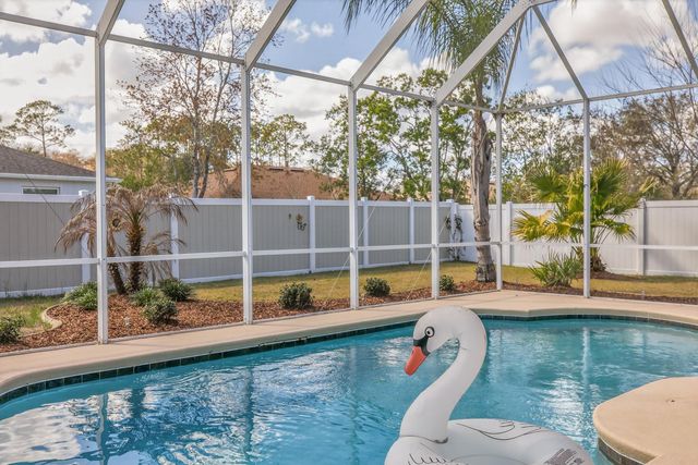 8 Zenger Ct, Palm Coast, FL 32164