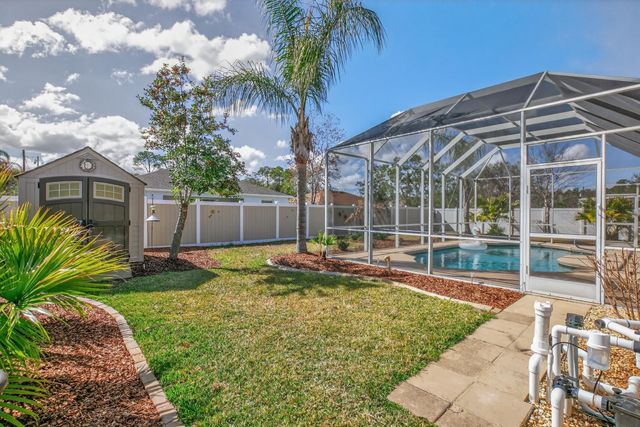 8 Zenger Ct, Palm Coast, FL 32164