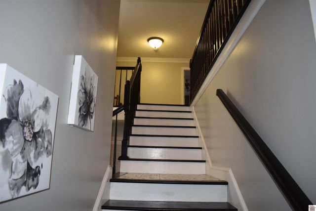 8255 Old Lovelaceville Rd, Paducah, KY 42001