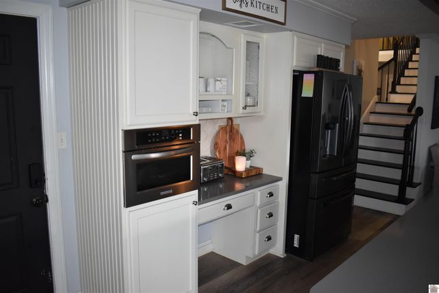 8255 Old Lovelaceville Rd, Paducah, KY 42001