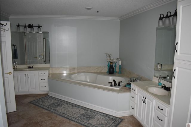 8255 Old Lovelaceville Rd, Paducah, KY 42001