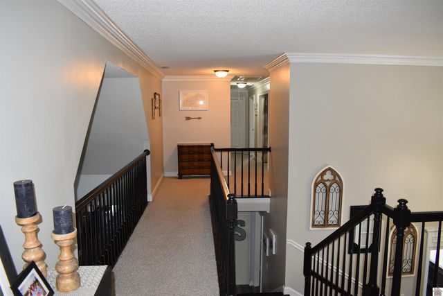 8255 Old Lovelaceville Rd, Paducah, KY 42001