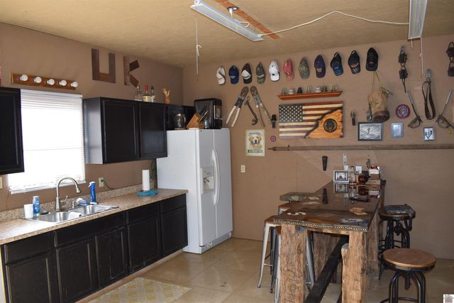 8255 Old Lovelaceville Rd, Paducah, KY 42001