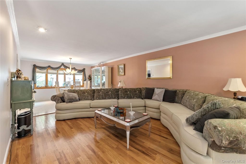 7349 196th Place, Fresh Meadows, NY 11366 — photo 4