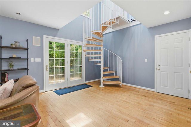 5803 HALL ST, Burke, VA 22015