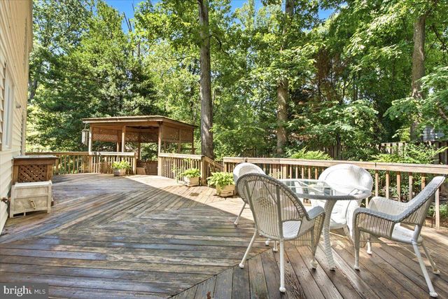 5803 HALL ST, Burke, VA 22015