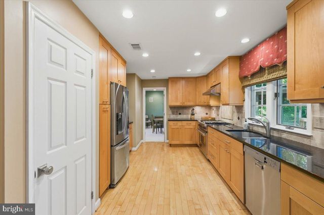 5803 HALL ST, Burke, VA 22015