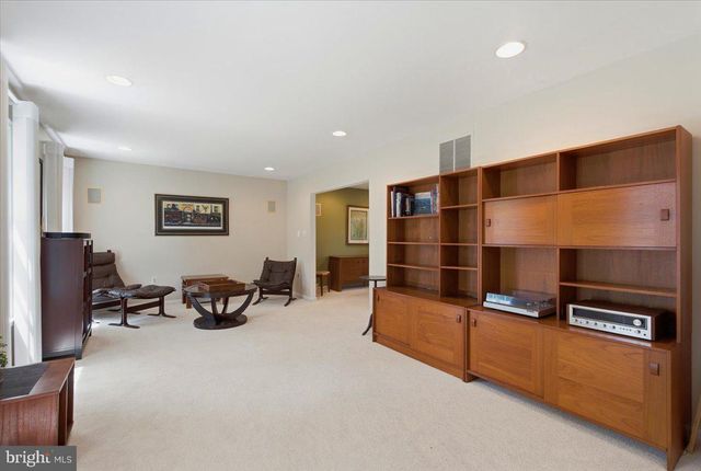 5803 HALL ST, Burke, VA 22015