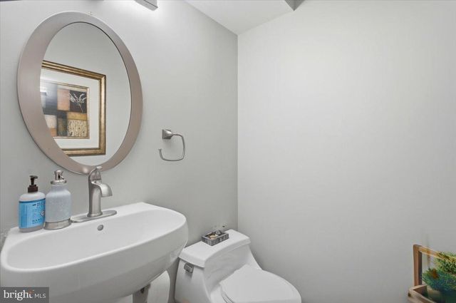 5803 HALL ST, Burke, VA 22015