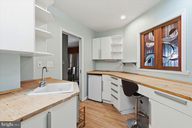 5803 HALL ST, Burke, VA 22015