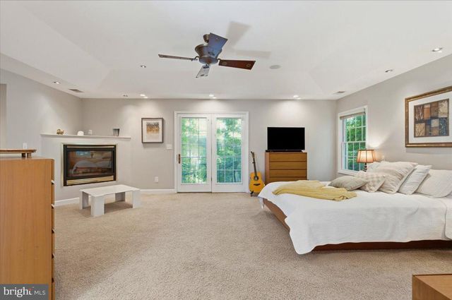 5803 HALL ST, Burke, VA 22015