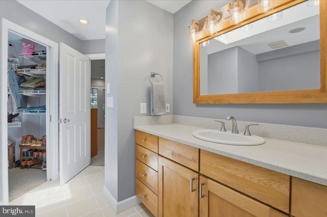 5803 HALL ST, Burke, VA 22015