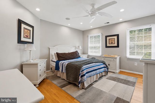 5803 HALL ST, Burke, VA 22015
