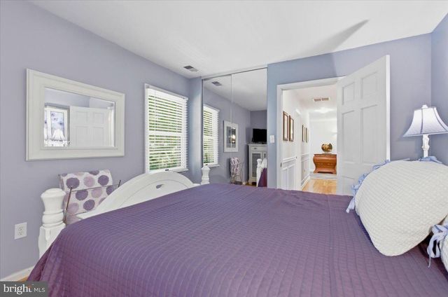 5803 HALL ST, Burke, VA 22015