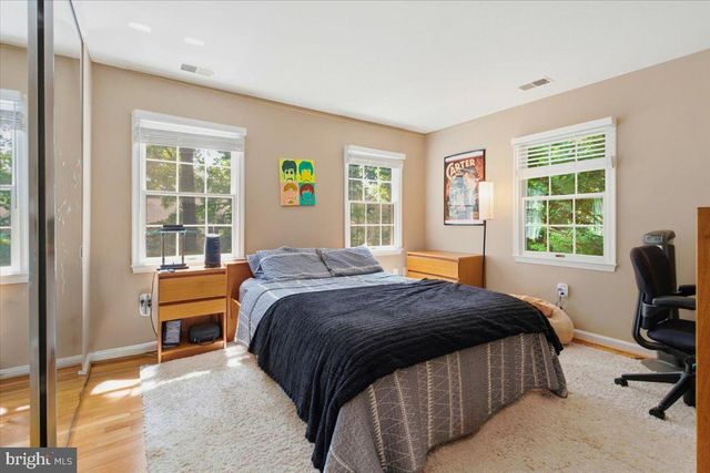 5803 HALL ST, Burke, VA 22015