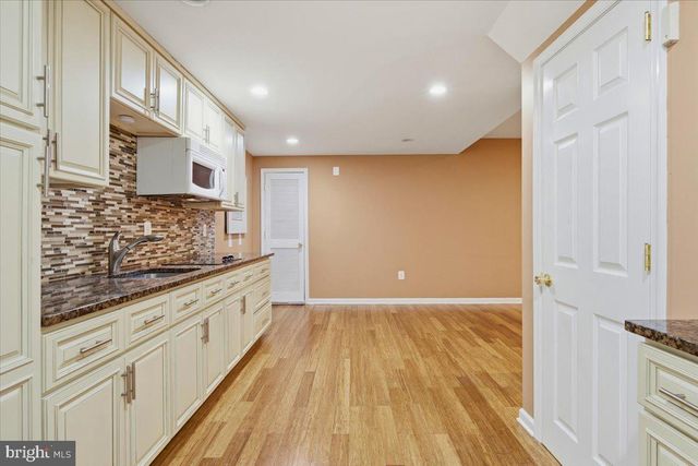 5803 HALL ST, Burke, VA 22015