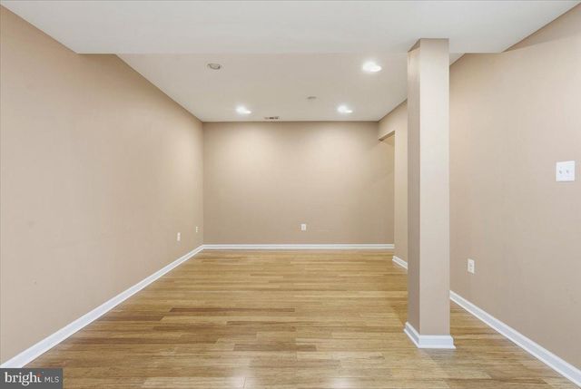 5803 HALL ST, Burke, VA 22015