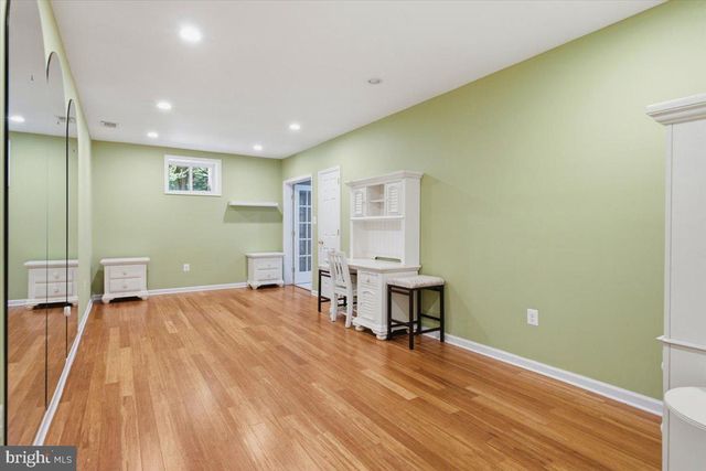 5803 HALL ST, Burke, VA 22015