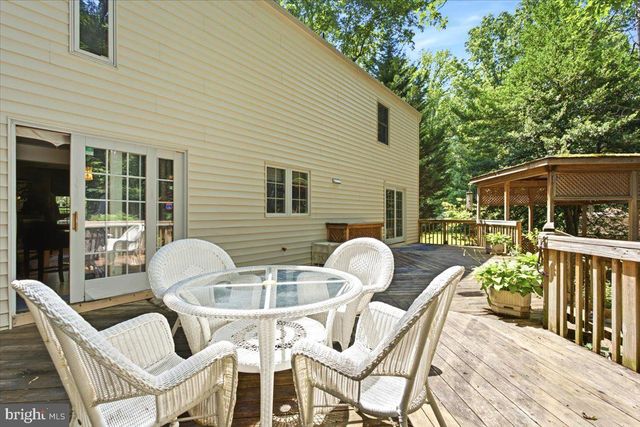 5803 HALL ST, Burke, VA 22015