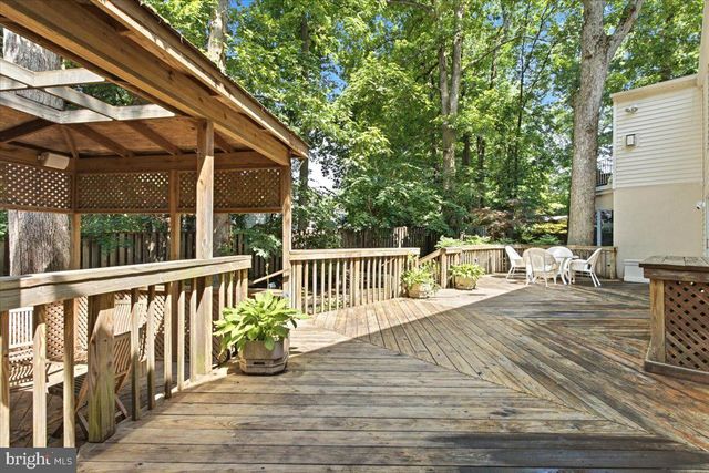 5803 HALL ST, Burke, VA 22015