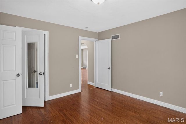 127 S Hartnett Avenue, Ferguson, MO 63135
