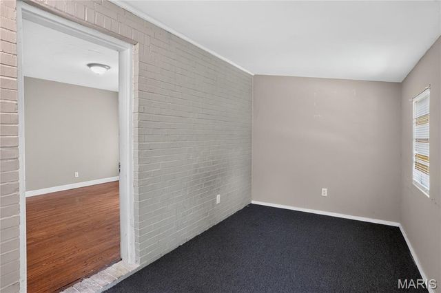 127 S Hartnett Avenue, Ferguson, MO 63135